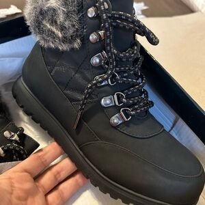 Karen Scott Black Winter Boots with Faux Fur Trim